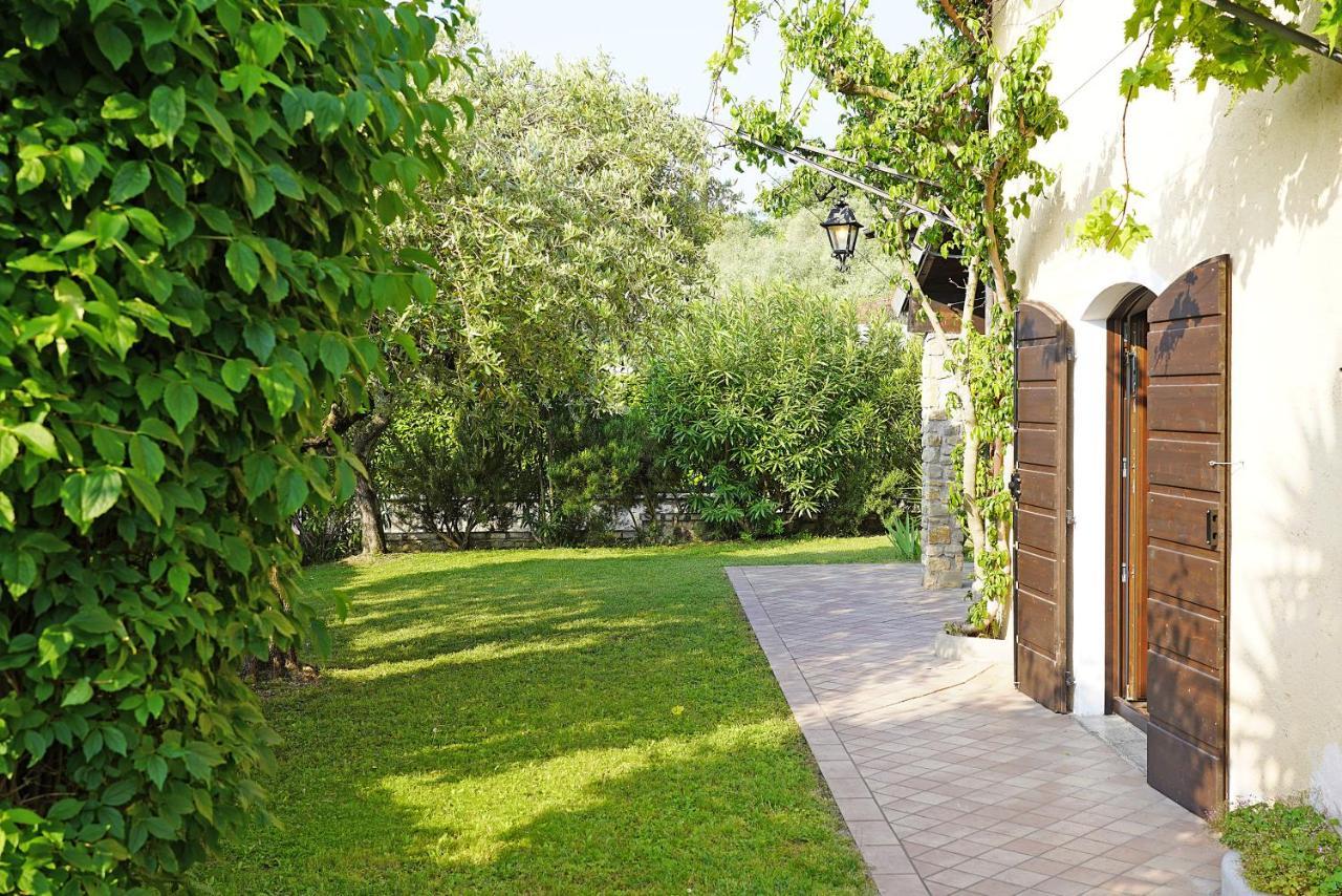 Villa Bouganville Toscolano Maderno Exterior photo