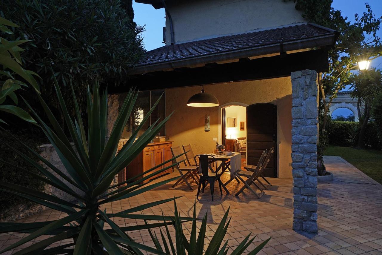 Villa Bouganville Toscolano Maderno Exterior photo